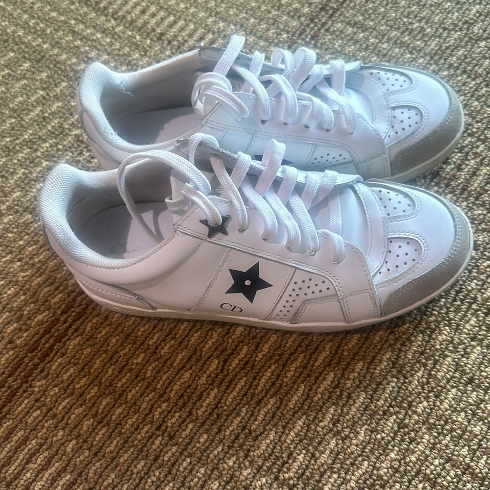 Christian Dior sneakers - Picture 2 of 4
